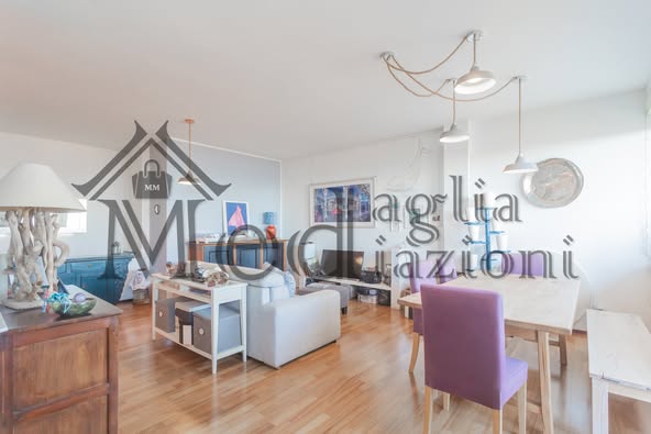 3 LOCALI/125MQ./MILANO (ARGONNE)