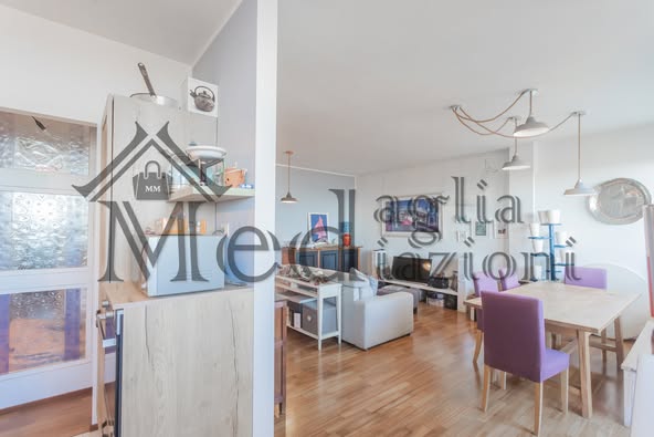 3 LOCALI/125MQ./MILANO (ARGONNE)